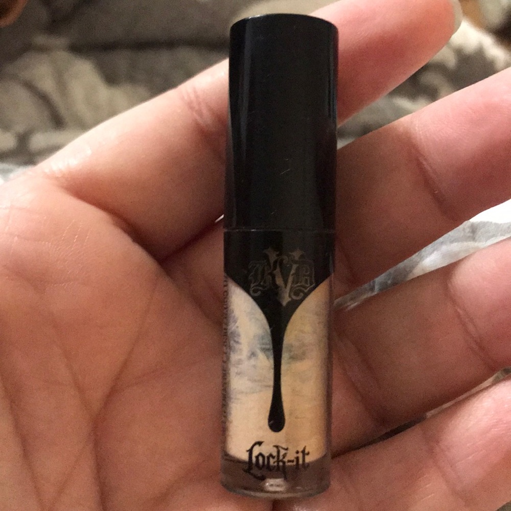 In search of Kat Von D Concealer in L11 Neutral